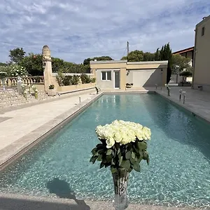 Maya Hébergement de vacances Lambesc